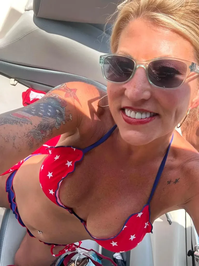 Flight Attendant Jenny Lupton of Moore, Oklahoma, Mourned Following Tragic Death in Waikiki, Hawaii